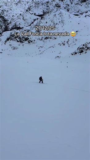 La Vall Fosca ben blanqueta 🤍 #skiing #pyrenees #skitouring