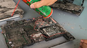 Epic Lenovo Laptop Restoration: Rebuilding a 20-Year-Old Device to Work Like New Again!