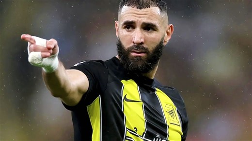 本泽马拿钱办事，决赛独造三球 成就双冠王，这就叫“传奇球星”