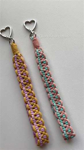 DIY Macrame Wristlet Keychain #diykeychain #macrame #diy #macramepattern #macrametutorial #handmade