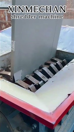 XINMECHAN Shredder Machine: Turn Bulky Waste Into Recyclable Material!