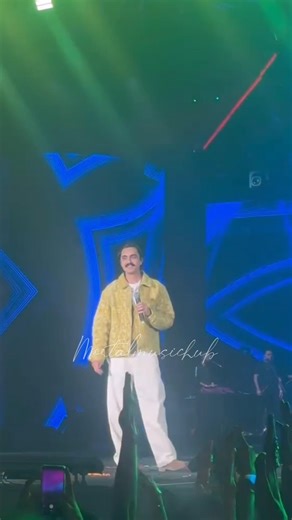 Sarkari With Aditya Gadhvi Live Concert #adityagadhvi #sarkari #gujaratisong #garba #foryou #music