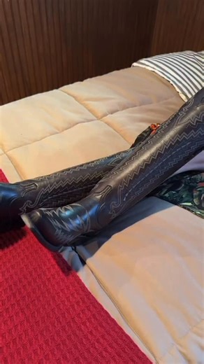 116K views · 38K reactions | dixie’s getting ready for another day of destruction…  you know the score by now, tomorrow 9|8c @abc & @hulu… don’t miss it @911nashville | LeAnn Rimes | Facebook