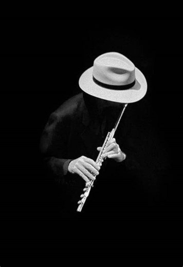 Classical music - BWV 1013 partita in A minor ( Bach )🎼🎶#classicalmusic #bach #flute #aestheticvideos #fypシ @*ੈBellesant's*ੈ𐙚