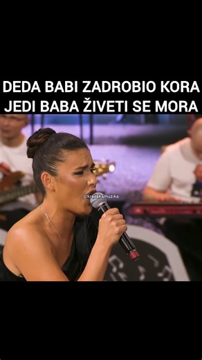 Krajiska Muzika | Buba Jovičić i Orkestar Jabučanac - Deda babi zadrobio kora, jedi baba živeti se mora - Gara Uživo - HappyTV #bubajovicic #jabucanac... | Instagram