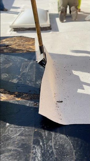 This old flat roof is getting RIPPED up! 😳 #roofing #construction