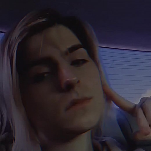 Ella Hollywood: Una Belleza Única