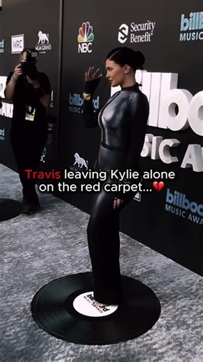 Kylie Jenner With Travis Scott vs Timothée Chalamet 😳