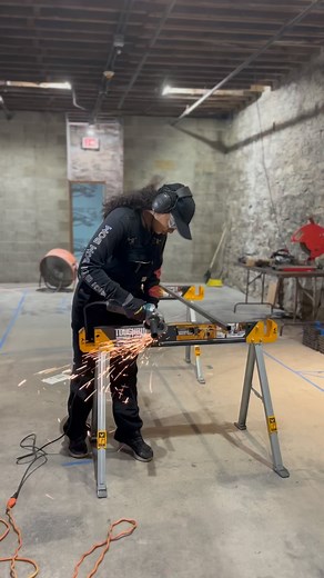 Welcome Azza! Azza El Siddique is known for her dynamic and evocative artwork that often intersects various mediums and themes of mortality, science, mythology, and spirituality. Inspired by her research into ancient Egyptian and Nubian death traditions, she grapples with protean matters: the inevitable collapse of everything, what happens after life, and how we may find comfort in the face of mortality. MEMBERS Happy Hour: Azza El Siddique Wed, July 24 6 - 7 PM PUBLIC EXHIBITION OPENING Azza El