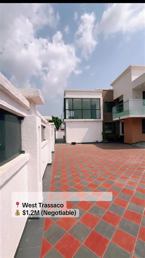 Luxury Living in West Trassaco: 5-Bedroom Executive Home