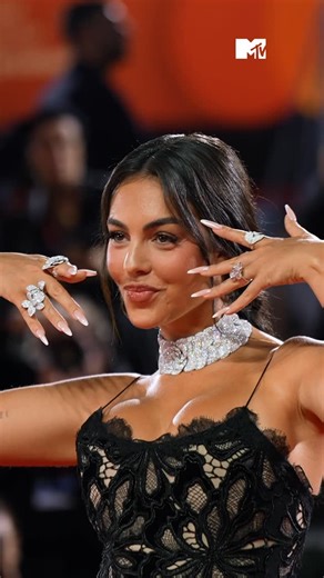 MTV UK on Instagram: "Georgina Rodríguez shows off her stunning diamond engagement ring from fiancé Cristiano Ronaldo at Venice International Film Festival. The large 30 carat ring is estimated to be worth between $3-$10 million ✨ #GeorginaRodriguez #VeniceFilmFestival #Ronaldo #MTVCeleb"