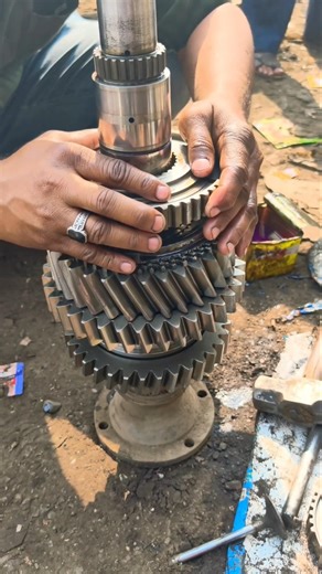 Perfect Main Shaft Assembly in 9-Speed Gearbox #sorts #9speedgearbox #truckrepair