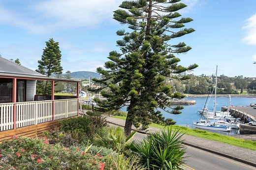 Kiama Accommodation Ocean View | Harbour Cabins With Spa