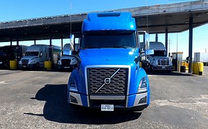 沃尔沃2024款VNL860静态展示&驾驶