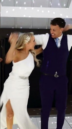 Incredible wedding first dance that no one was expecting 🔥🔥