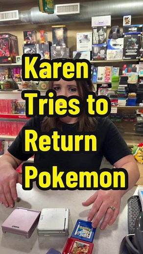 Trading Gameboy Color Pokemon with a Gameboy Advance cable #gameboy #gb #gbc #gba #pokemon #videogames #retrogames