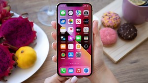 You Can Safely Remove All These Preinstalled Apps From Your iPhone