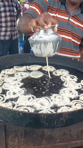 जलेबी Jalebi 😍😋 / Making Of Mithai Jalebi #jalebi #sweet #desi #foodart #trending #yt #fyp #shorts