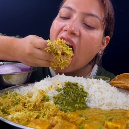 Butter paneer masala 🍛💕 @FoodieJD #mukbang #asmrfood #spicy #eating #paneer#chawal#palakpaneer