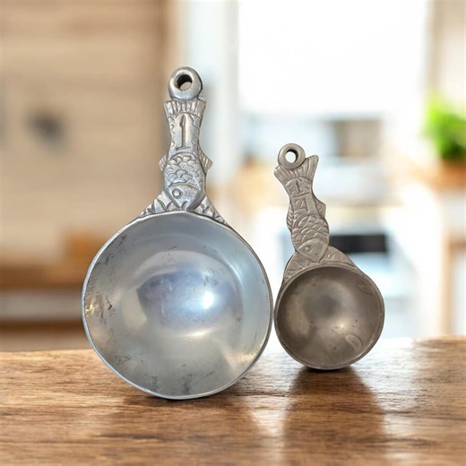 Vintage Cast Metal Fish Measuring Cups - Set of 2 - Coastal Kitchen Decor - 1 Cup & 1/4 Cup Scoops - Nautical Pewter Style - Etsy
