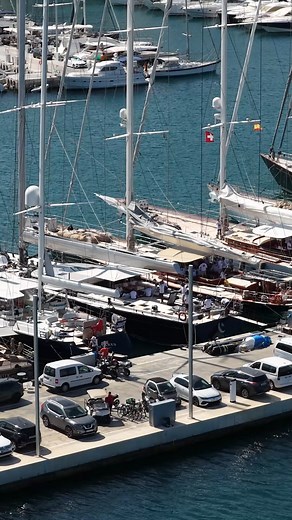 Another spectacular day of racing at The Superyacht Cup Palma 2025! Fast sailing, close competition and stunning conditions out on the Bay of Palma. Watch the highlights from today’s action and feel the thrill of the regatta’s penultimate day. Video @sailingenergy #SYC2025 #SuperyachtCupPalma #SailingHighlights | The Superyacht Cup