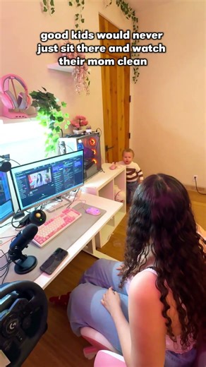 don't be the kid who just watches their mom do everything. #navaluas #navaluafamallovertheworld