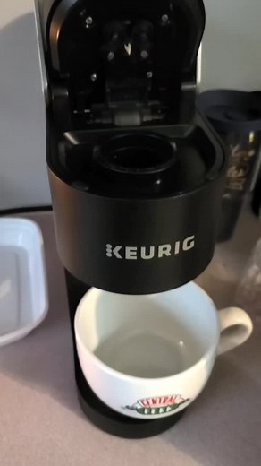 my morning routine #asmr #creamcheese #caramel #coffeeaddict