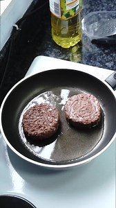 3 comments | Isn't it crazy (in a good way!), how many vegan burger patties are out there these days?  We've taken a closer look in our  Big Vegan Burger Test , trailling four of the most popular ones:  Meatless Farm UK Quarter Pounders  Tesco Plant Chef Meat Free Burgers  Richmond Foods No Beef Burgers  Future Farm Farm Future Burger Have you tried any of these? Which was your favourite? Let us know in the comments below  | Vegan Recipe Club | Facebook