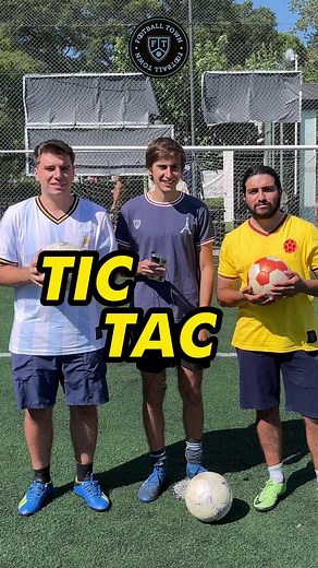Tic Tac Toe Football Challenge: Retro Argentina Futbol Trivia