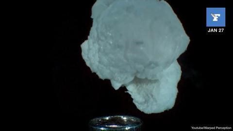 Regardez l'explosion d'un pop-corn en ultra slow motion