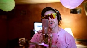 ✅ NEW TRACK ✅ With a live video from verse 2! 'Who I Am' available on all digital platforms NOW! 👊🏻🇺🇸 (Links in comments) | Feeki