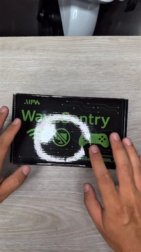 El último lanzamiento de @opensourcesdrlab El Wave Sentry R1. Quieren tutoriales de este dispositivo? | Mackflay