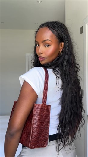 St. Agni Woven Minimal Mini Tote Bag for Summer