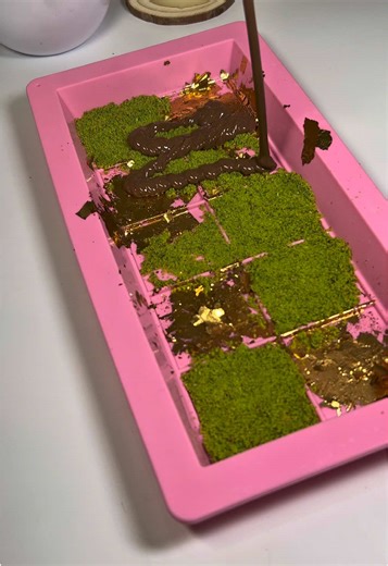 Homemade Chocolate Bar Recipe with Unique Flavor Balls