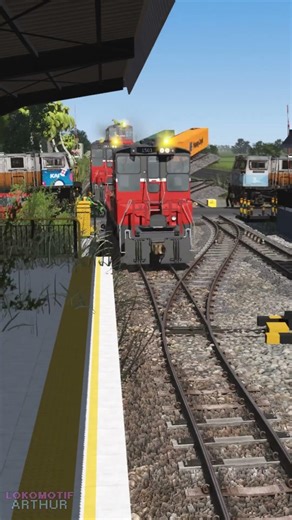 US Train Convoy Passes Tense Crossing and One Locomotive Stops Suddenly #railtrack #train