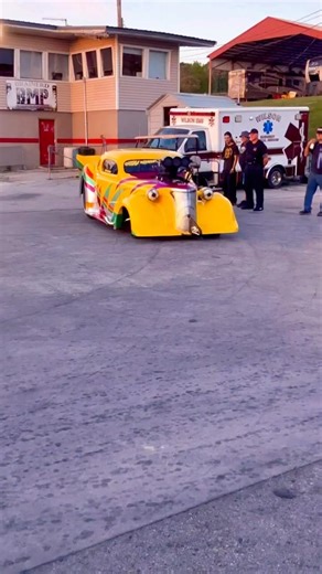 Jim Brackett’s Blown Hemi Promod Runs A Quick Shakedown Run. Looking Good For Raceday. #dragrace