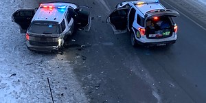 APD officer injured, 2 police cruisers damaged in separate Glenn Hwy crashes