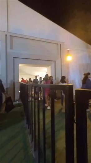 Her beauty stunned me😍 | Extrovert Indian