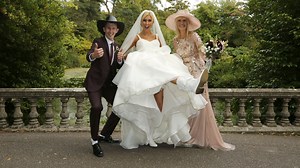 Country-themed wedding for Crystal Swing star!
