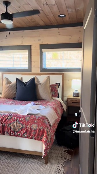 Modern Chic Cabins in Tennessee for My Birthday Weekend