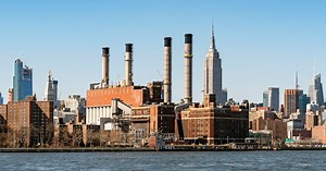 Why is the U.S. power grid so vulnerable during cold snaps?