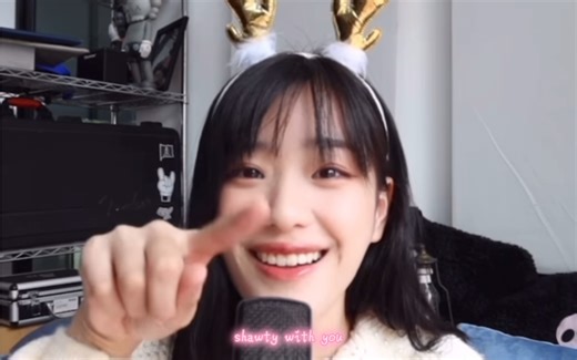 泰国甜妹 tontawan 翻唱justin bieber《MISTLETOE》🎄