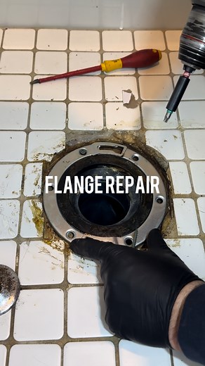 80K views · 669 reactions | Replacing a corroded toilet flange #toiletflange #flange #oatey #DIYPlumbing #newtoilet #bathroomrenovation #remodeling #repairflange | Plumber John | Facebook