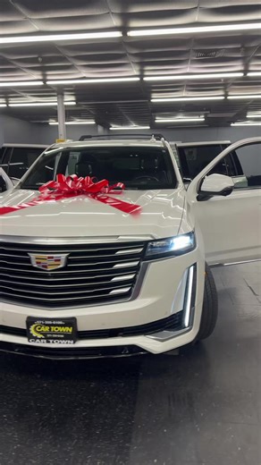 Explore the Diesel Cadillac Escalade Features