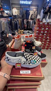 ❤️Paradise Mall❤️FULL GUIDE 📍Outlet of many brands of sport shoes 📍This is a fairly large neighbourhood shopping mall just outside the Heng Fa Chuen MTR Station. 📍Interestingly, Paradise Mall is also something of a hub for athletic footwear. 📍There are numerous international brand shoe outlets including Nike, Fila, Adidas, Puma Sketchers, New Balance and others clustered together. 📍Shop 163, 100 Shing Tai Rd, Chai Wan 🚊Heng Fa Chuen exit A2 | I love Hong Kong