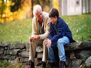 نفقة الجد على أولاد البنت.. هل تجزئه عن زكاة ماله؟.. الإفتاء تجيب