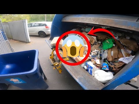 Garbage Trucks vs Giant Bins – 20 Min Battle! | Putreeki Daily