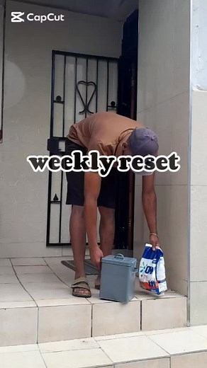 let's do better than yesterday (weekly reset)🧼🫧❤️#cleantok #reset #cleangent #cleanculture #vlogs #kasiviral #selfimprovement