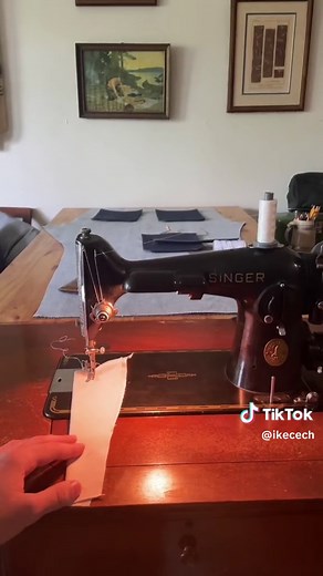 Added a new sewing machine to my collection. This is a Singer 201 from 1937. Excited to sew on this thing. #sewing #sewingmachine #vintage #fashion #slowfashion #diy #handmade #tailor #gay