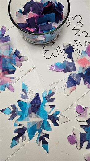 Bethany | Creative & Hands-On Learning on Instagram: "No laminator? No problem. 👇🏻 1. Clear contact paper Stick tissue paper to one side, place a second sheet on top just like laminating. It’s sticky, sturdy, and gives that glossy window look. 2. Packing tape method Lay strips of clear packing tape sticky side up with the snowflake template underneath. Fill with tissue paper. Add another layer of tape on top of the tissue paper to seal it. Place template on top of taped tissue paper and cut th